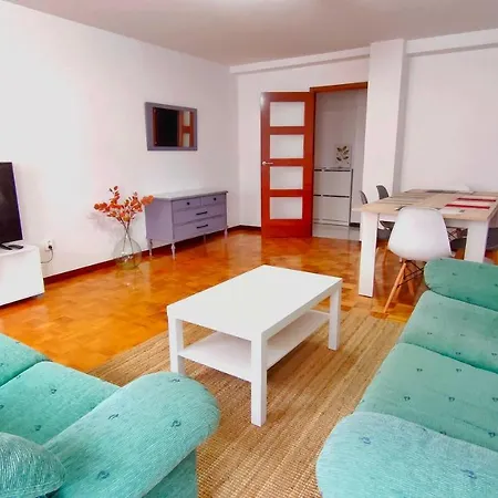 Piso Muy Amplio En Pleno Centro De Cantarrana - * Viveiro