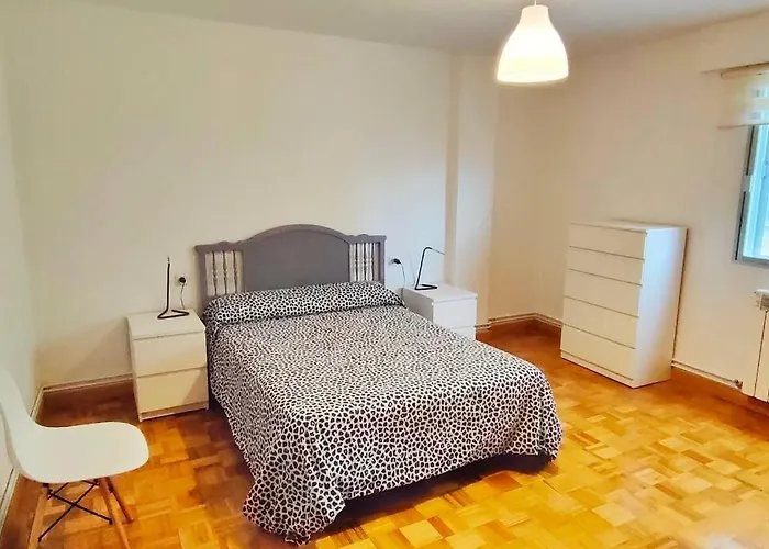 아파트 Piso Muy Amplio En Pleno Centro De Cantarrana - *