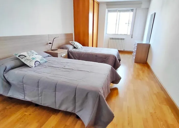 Piso Muy Amplio En Pleno Centro De Cantarrana - 아파트