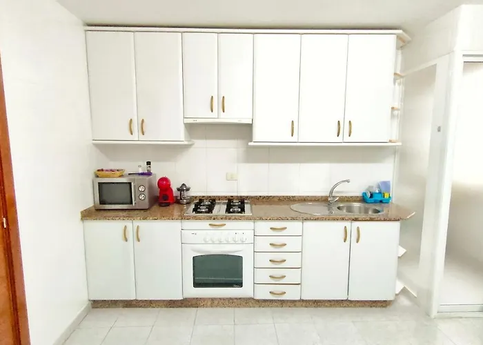 아파트 Piso Muy Amplio En Pleno Centro De Cantarrana - *